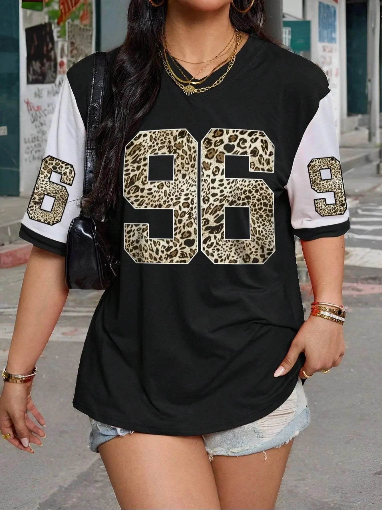 Women's NO.96 Letter Print V-Neck Short Sleeve T-Shirt Summer Graphic Tee Casual Jerseys Oversized Sport T-Shirt