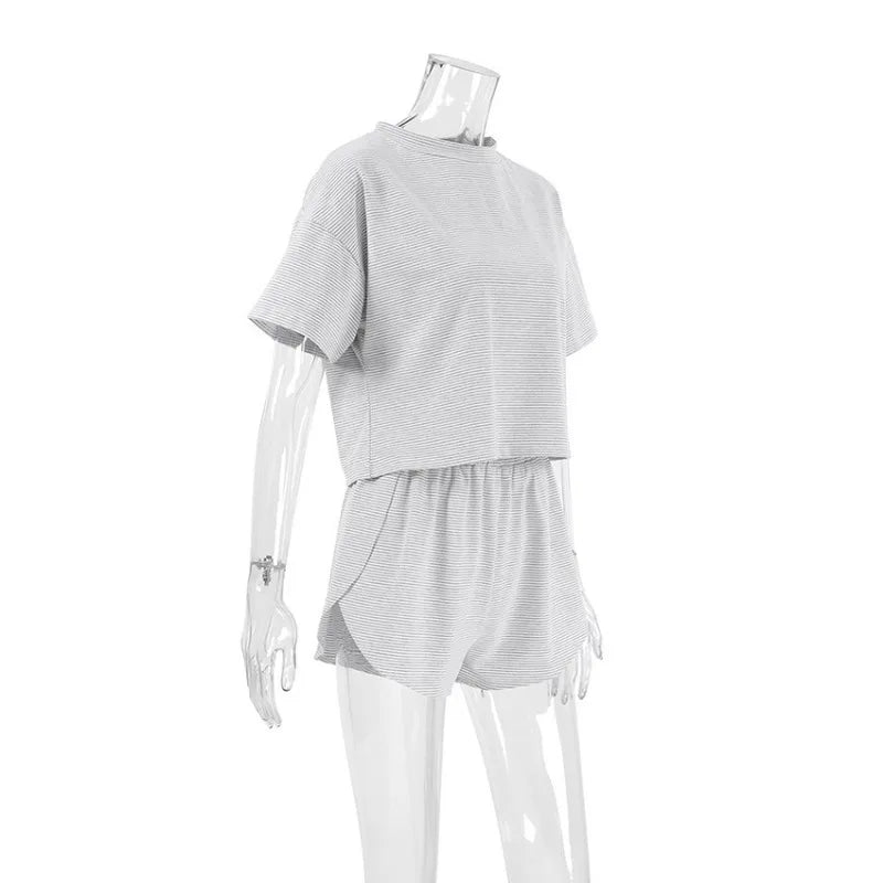 Women's Stripe Pajamas Set Short Sleeve T-Shirt And Shorts Sleepwear 2 Piece Set For Women Home Casual Loose Round Neck Pajamas