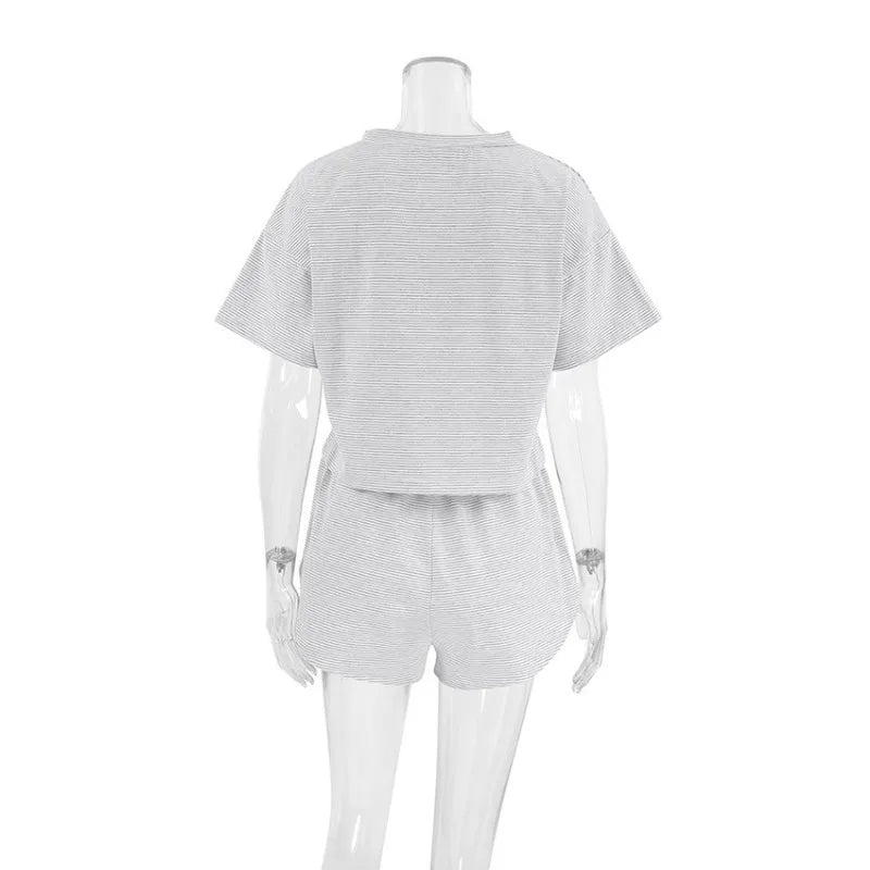 Women's Stripe Pajamas Set Short Sleeve T-Shirt And Shorts Sleepwear 2 Piece Set For Women Home Casual Loose Round Neck Pajamas