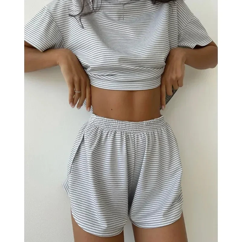 Women's Stripe Pajamas Set Short Sleeve T-Shirt And Shorts Sleepwear 2 Piece Set For Women Home Casual Loose Round Neck Pajamas